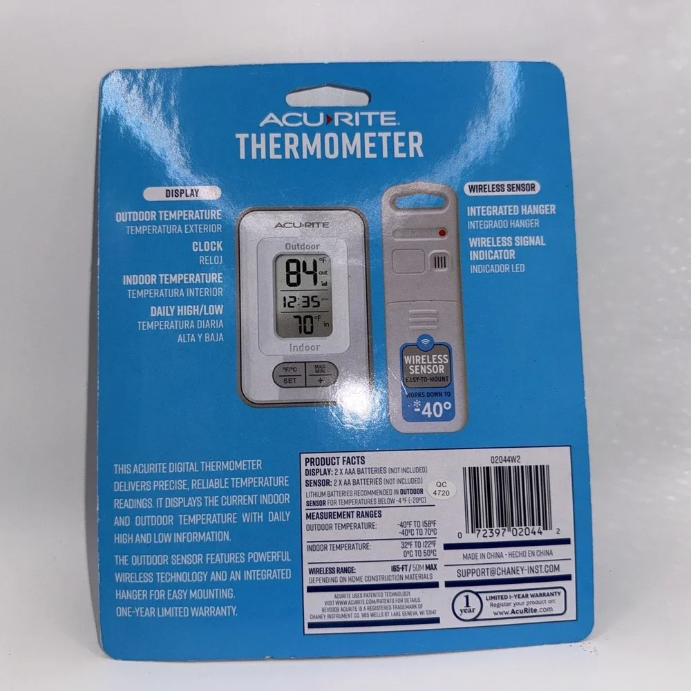 AcuRite Wireless Indoor Outdoor Digital Temperature Thermometer Clock & Memory